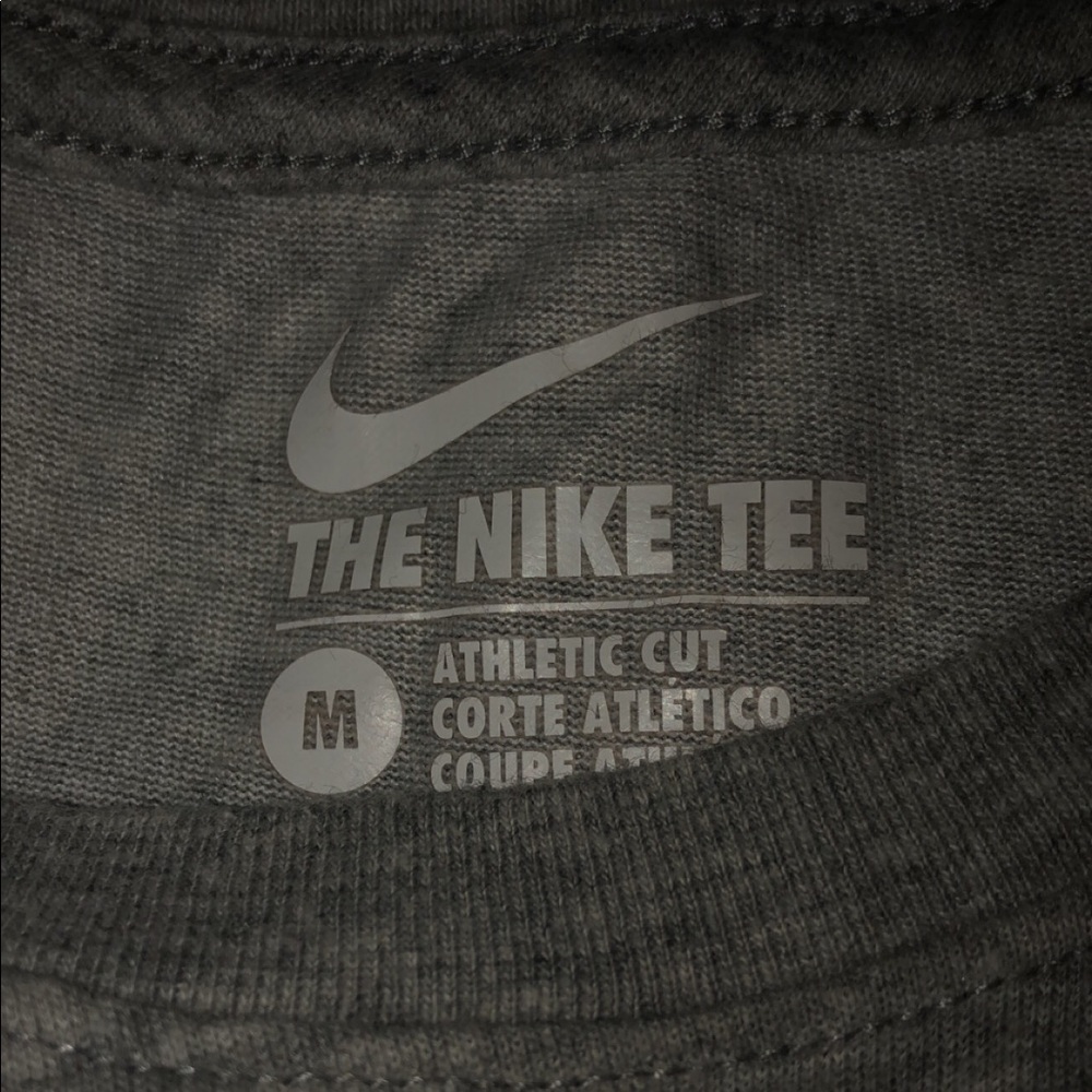 Men’s Nike dri fit tee